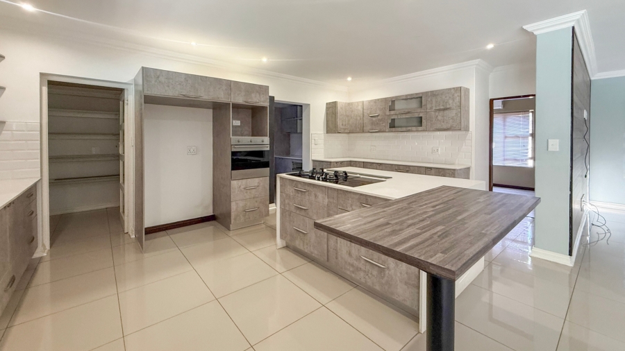 4 Bedroom Property for Sale in Birdwood Estate North West